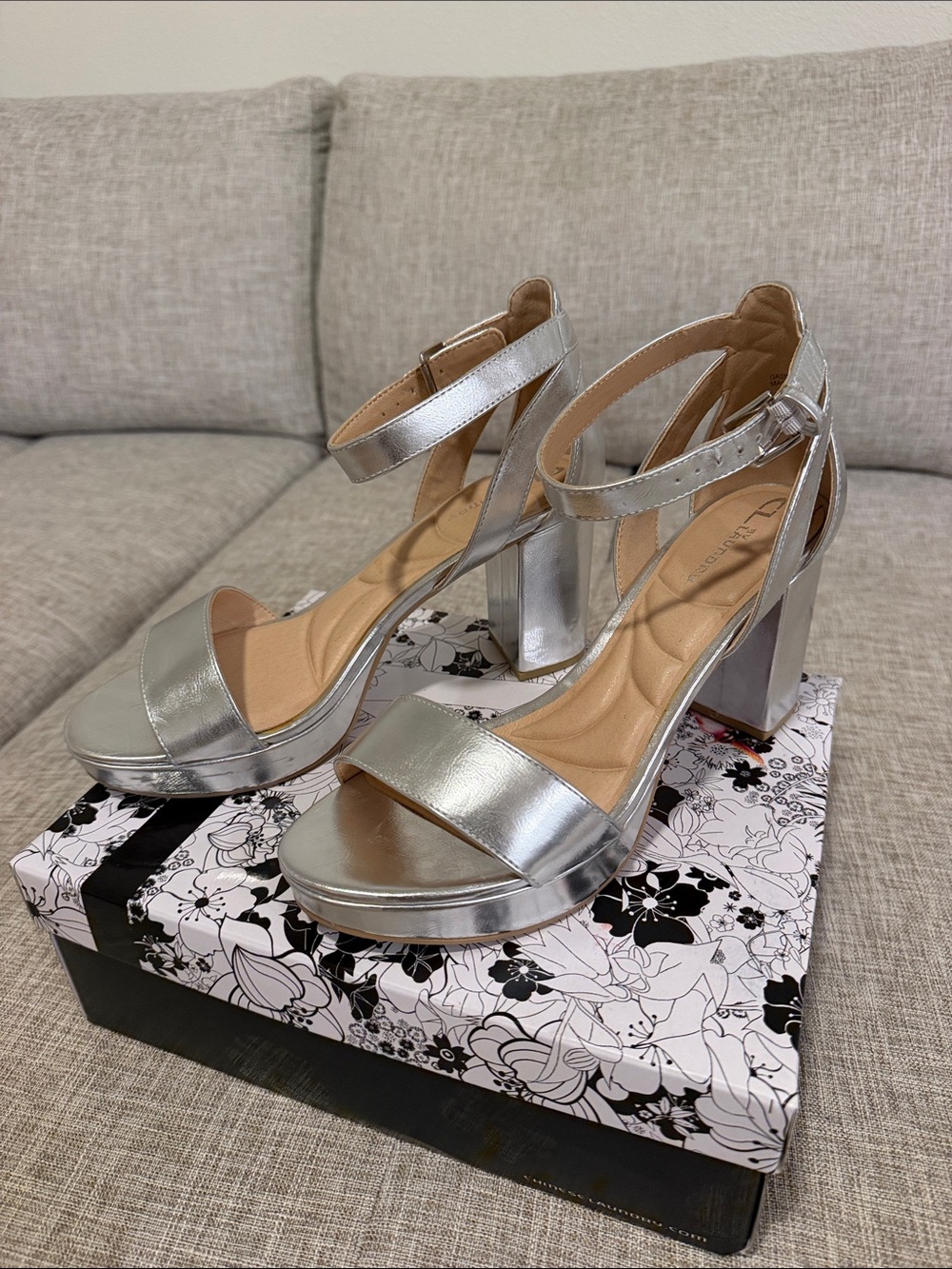 CL by Chinese Laundry Metallic Silver Block Heel Ankle-Strap Sandals